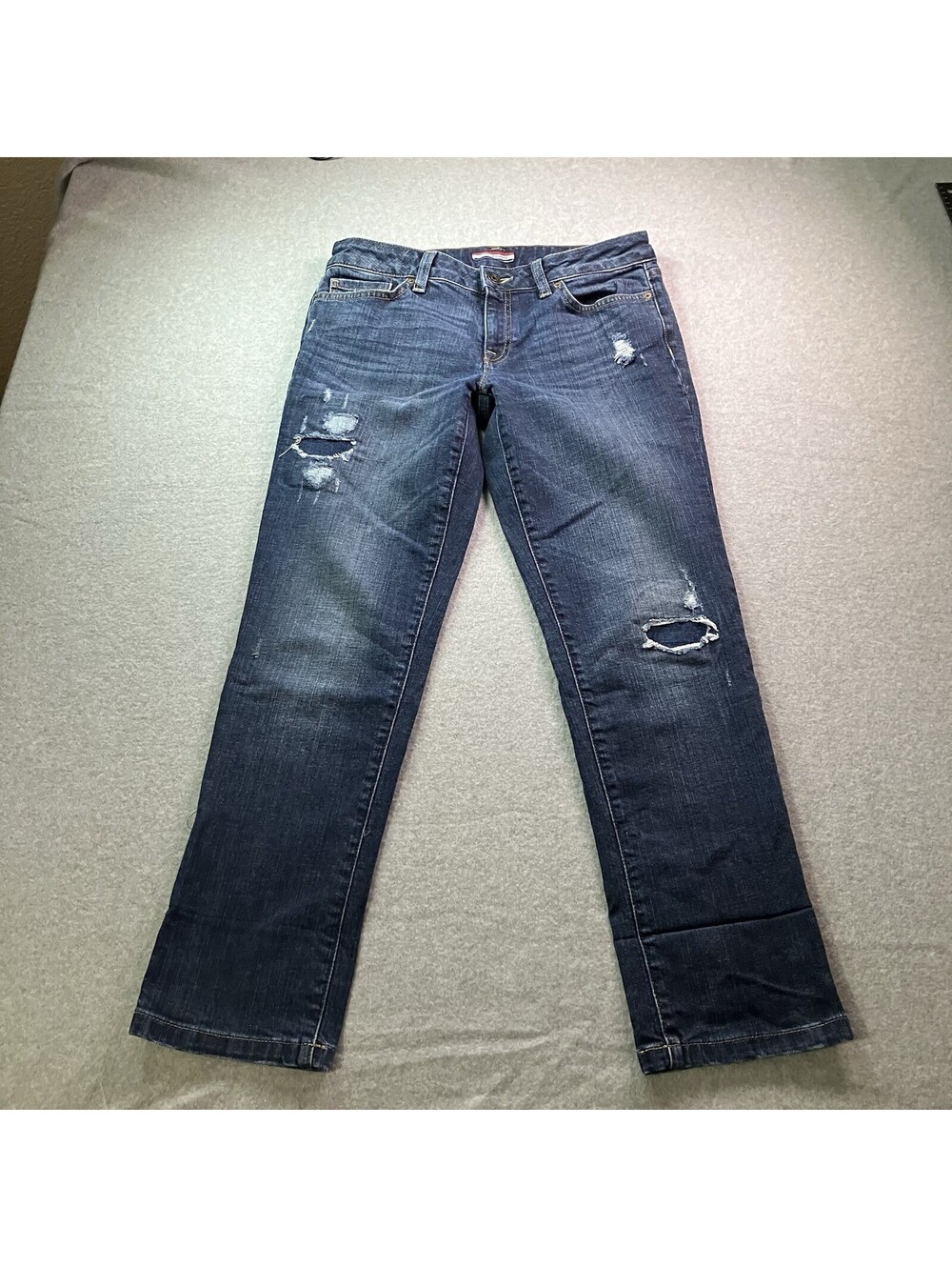 Tommy Hilfiger Cropped Boyfriend Jeans Distressed Blue Wash Women’s Size 4